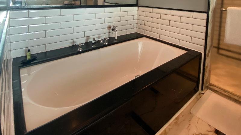 اتاق لوکس با چشمانداز, Intercontinental Marine Drive Mumbai, An Ihg