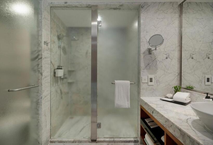 اتاق کلاسیک با تخت دونفره, Intercontinental Marine Drive Mumbai, An Ihg