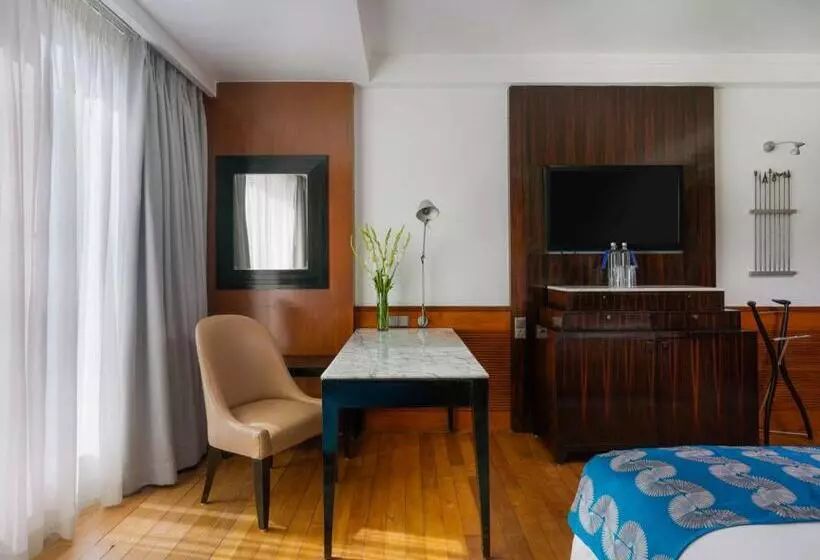キングサイズベッドのクラシックルーム, Intercontinental Marine Drive Mumbai, An Ihg