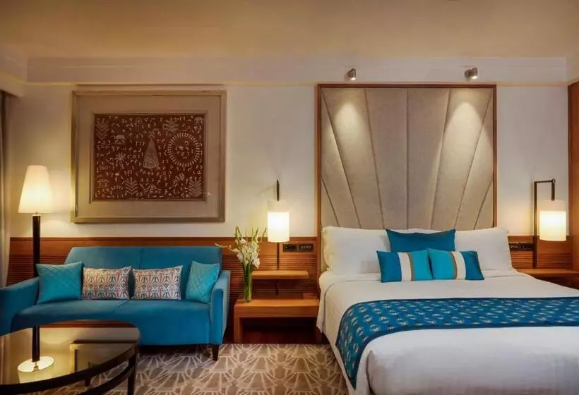 キングサイズベッドのジュニアスイート, Intercontinental Marine Drive Mumbai, An Ihg