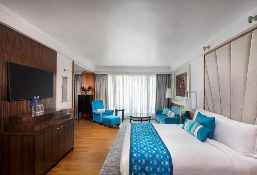 キングサイズベッドのジュニアスイート, Intercontinental Marine Drive Mumbai, An Ihg