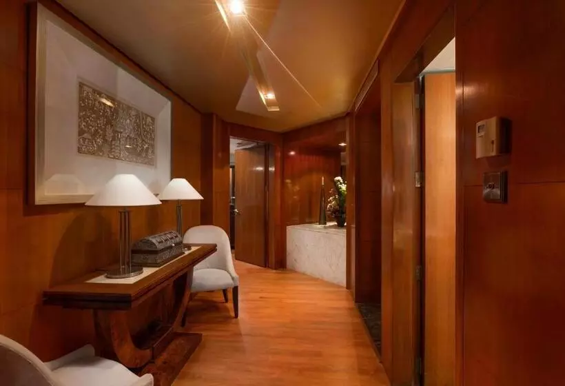 デラックススイート, Intercontinental Marine Drive Mumbai, An Ihg