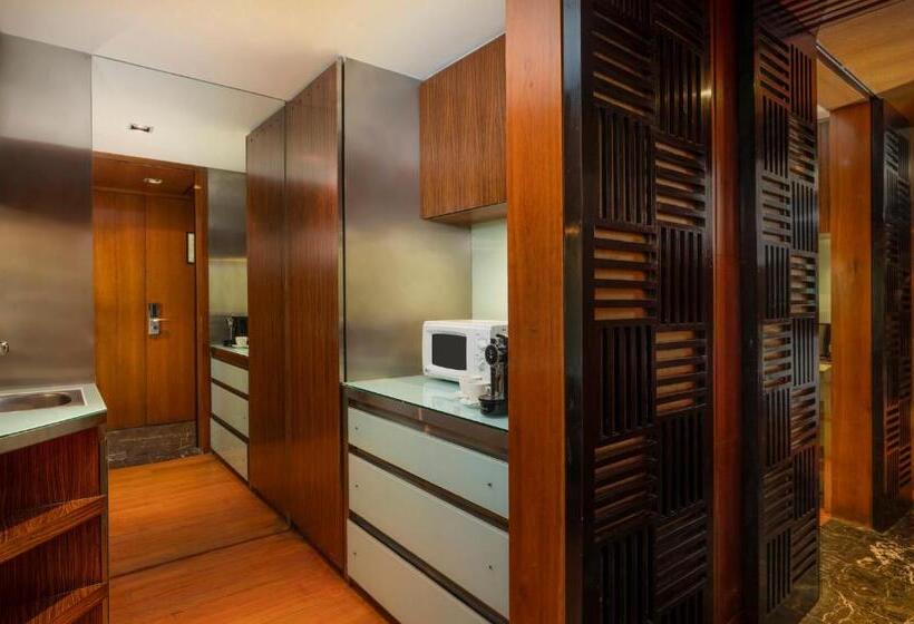 سوییت لوکس, Intercontinental Marine Drive Mumbai, An Ihg