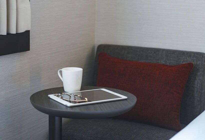 חדר בסיסי, Jal City Haneda Tokyo