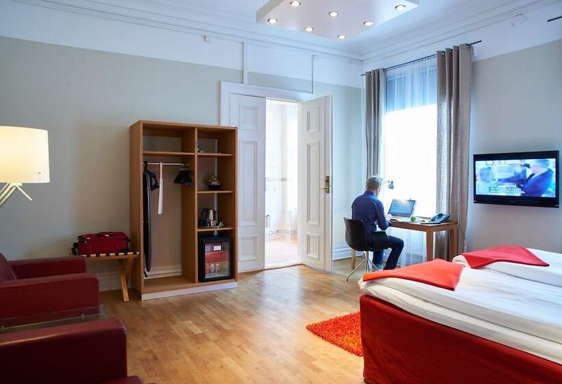 דירת חדר, L Stadsparken