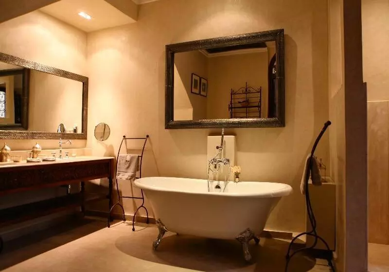 テラス付スイート, La Villa Des Orangers   Relais & Châteaux
