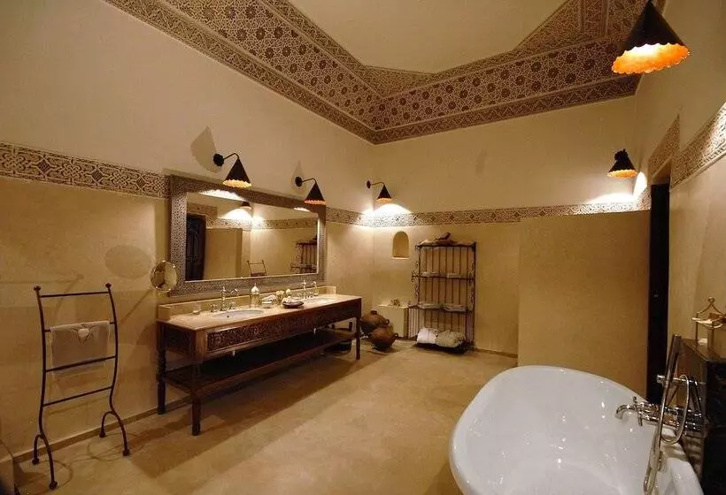 デラックスルーム, La Villa Des Orangers   Relais & Châteaux