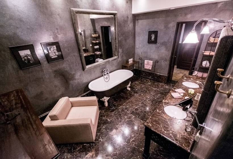 Suite com Terraço, La Villa Des Orangers   Relais & Châteaux