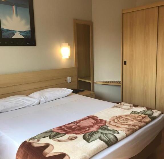 家族用アパートメント, Marbor