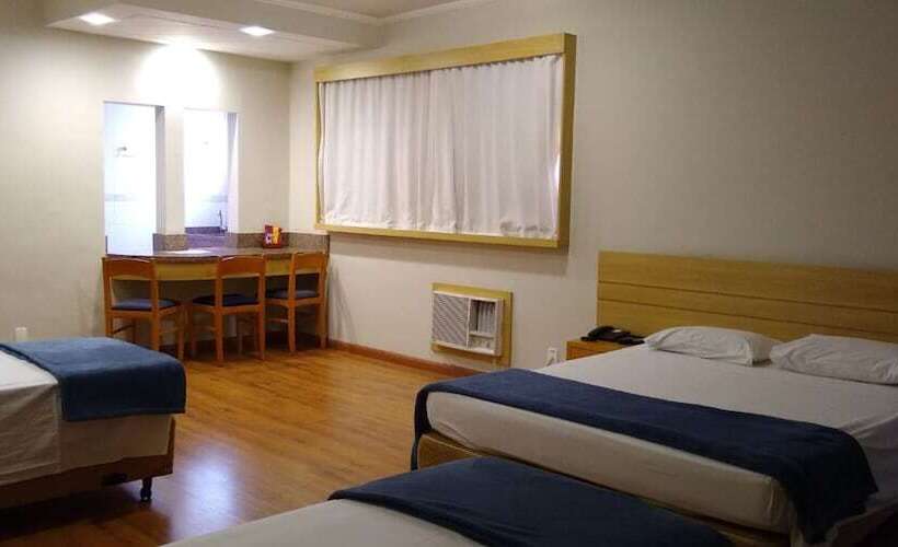 スタンダードトリプルルーム, Marbor