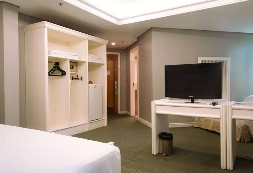 スタンダードルーム, Master Porto Alegre Hotel   Av Carlos Gomes, Próximo Ao Consulado Americano