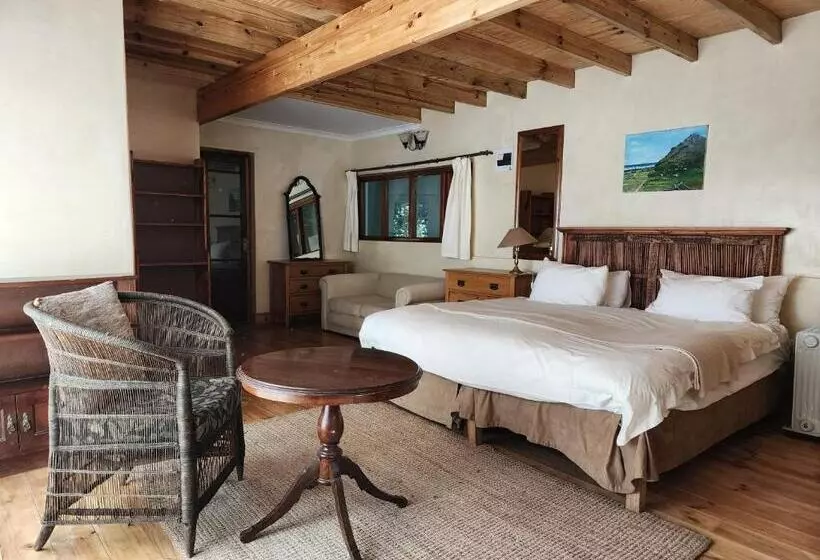 オーシャンビューデラックスルームバルコニー付き, Monkey Valley Resort
