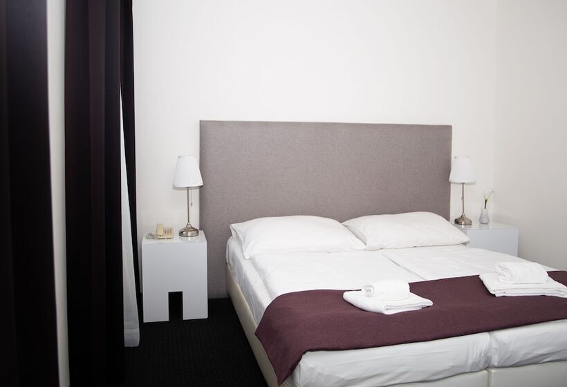 اتاق استاندارد یک نفره, My Hotel Apollon Prague