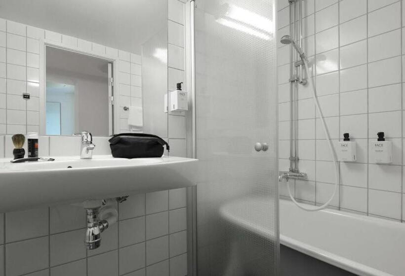 חדר משפתחתי סופריור, Scandic Swania