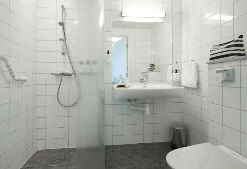 חדר משפחתי, Scandic Swania