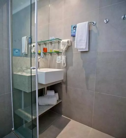 اتاق سوپریور سه تخته, Quality Hotel Aracaju