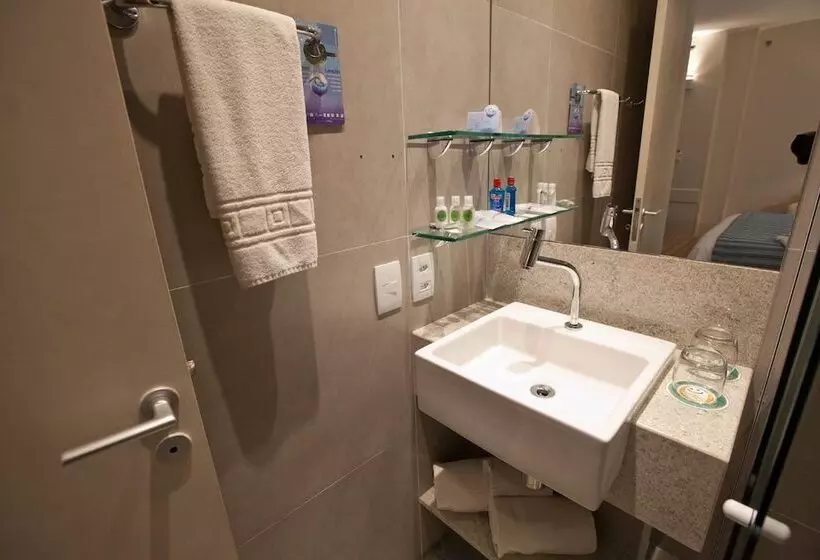 اتاق سوپریور سه تخته, Quality Hotel Aracaju
