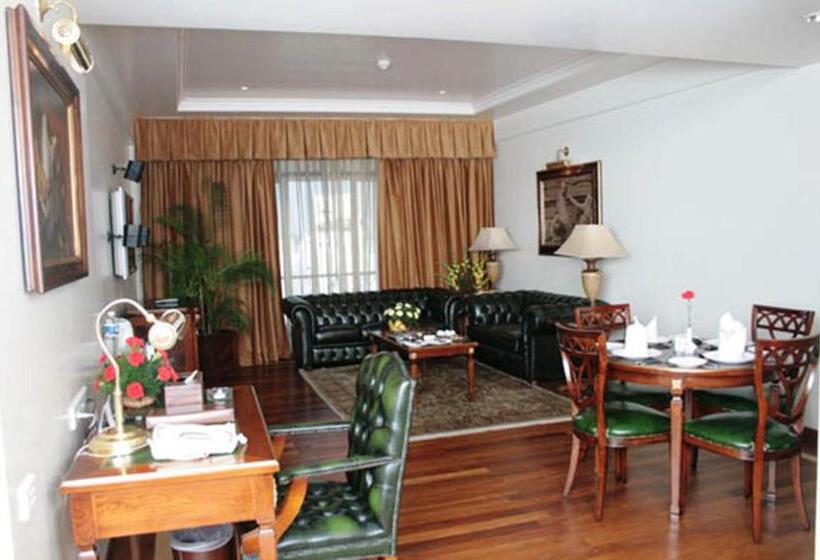 デラックススイート, Radisson Hotel Jalandhar