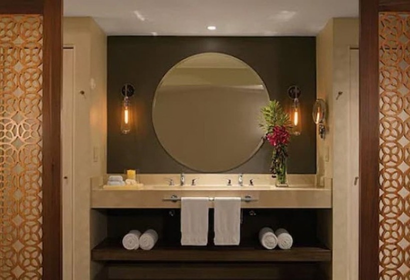 بنجلو قياسى, Secrets Papagayo All Inclusive   Adults Only