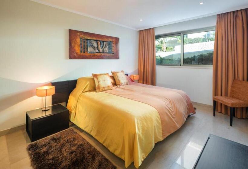 バルコニー付き１ベッドルームアパートメント, Vila Castelo Parque