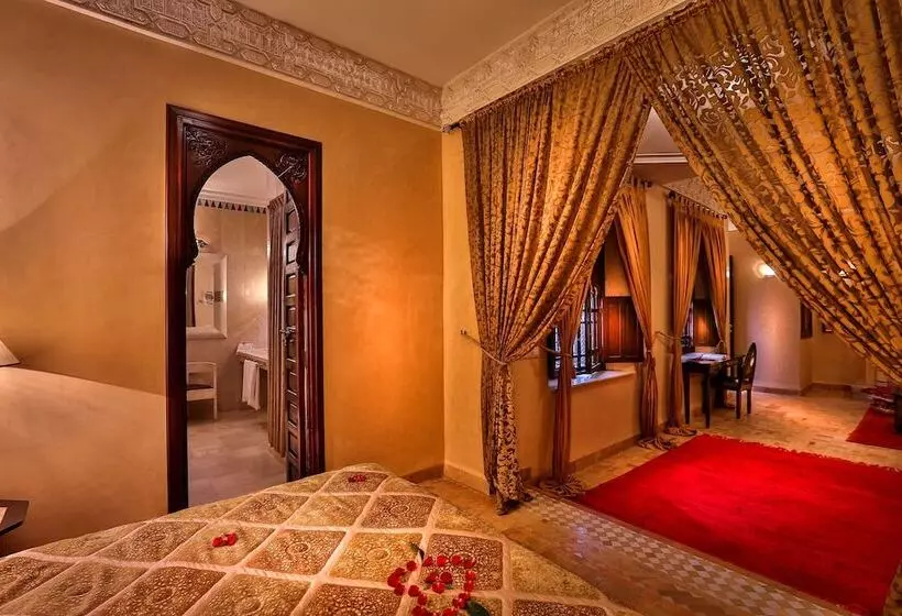 سوئیت سینیور, Riad Kniza