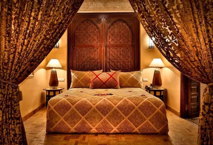 سوئیت سینیور, Riad Kniza