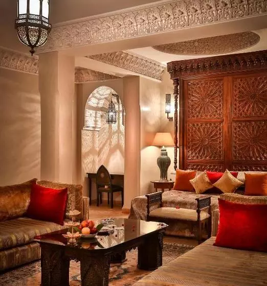 سوئیت رویال, Riad Kniza