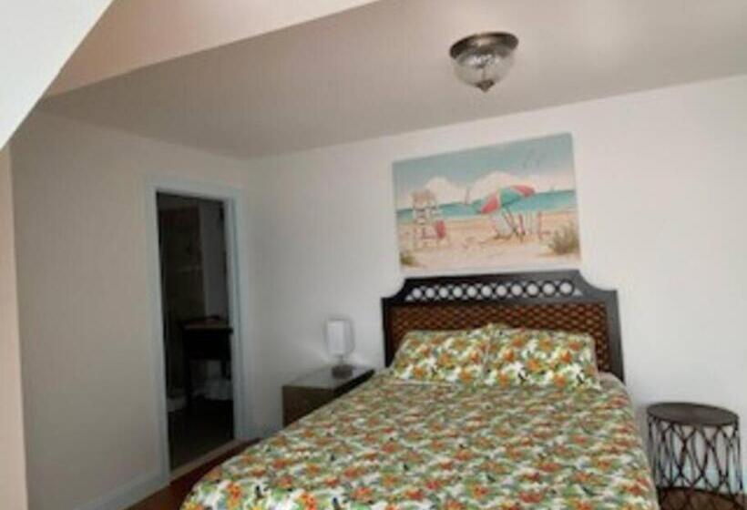 جناح, Saltwater Inn