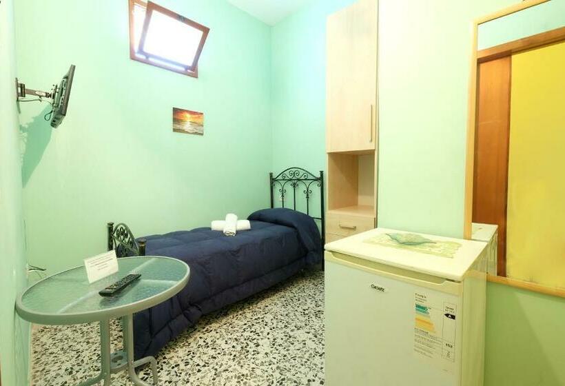 Standart Tek Kişilik Oda, Corte Coronisio B&b