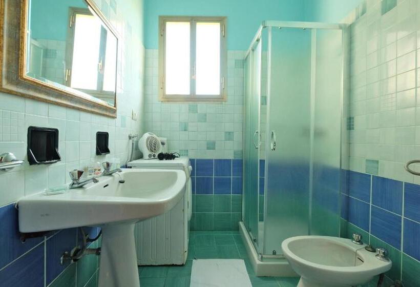 Aile Odası, Corte Coronisio B&b