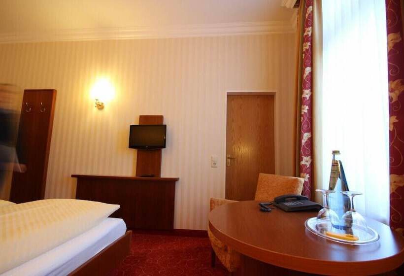 스탠다드 룸, Hanken