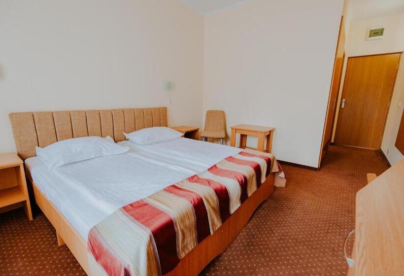 חדר סופריור, Tusnad