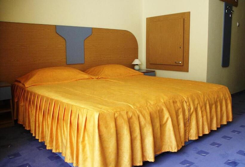 חדר סטנדרט, Tusnad