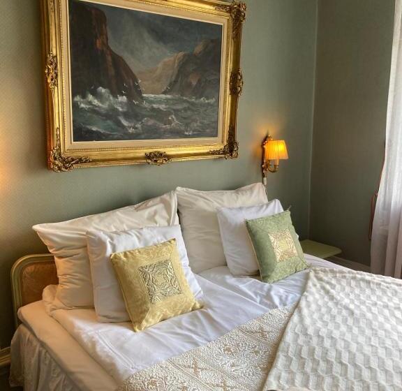 סוויטה, Wedevågs Herrgård