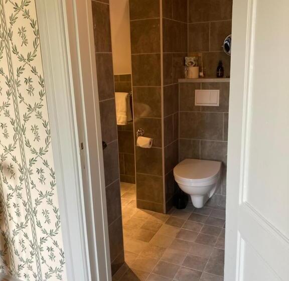 סוויטה, Wedevågs Herrgård