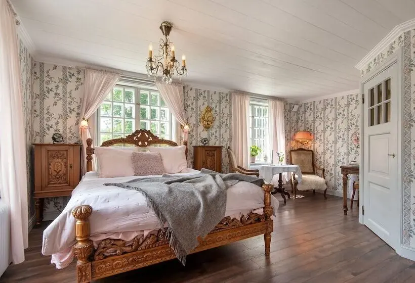 スーペリアールーム, Wedevågs Herrgård