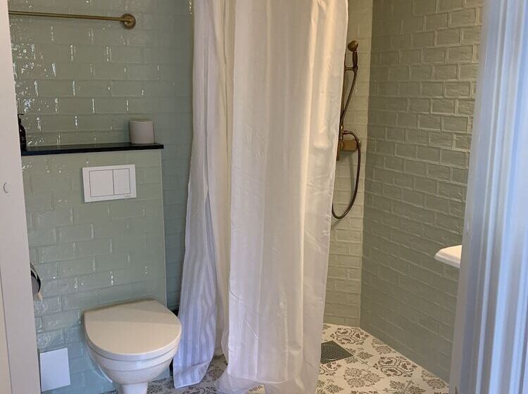 חדר סופריור, Wedevågs Herrgård