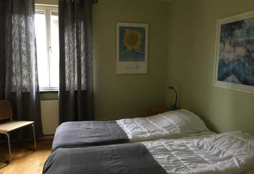 バス共有のスタンダードルーム, Brålanda Hotell Och Vandrarhem