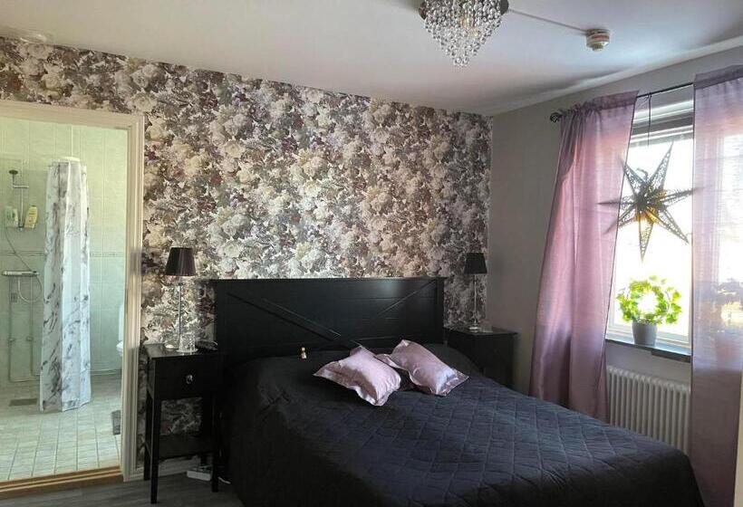 Полулюкс, Brålanda Hotell Och Vandrarhem