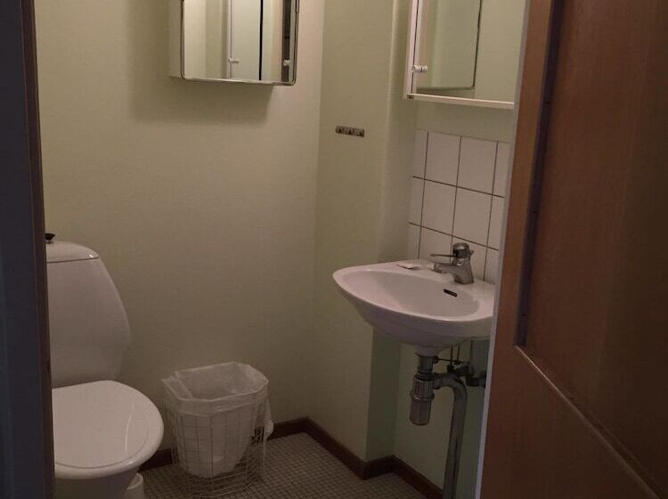 Апартаменты 1 Спальня, Brålanda Hotell Och Vandrarhem