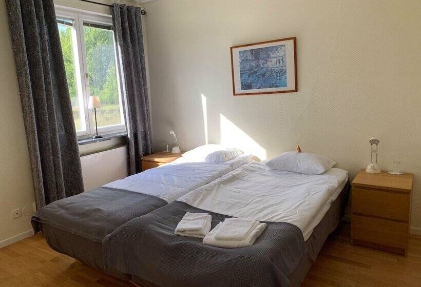 דירת חדר, Brålanda Hotell Och Vandrarhem