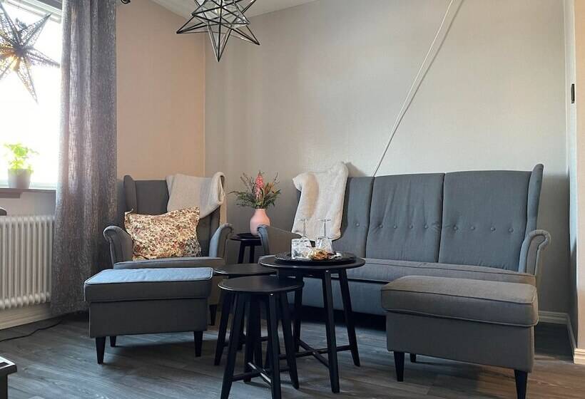 Полулюкс, Brålanda Hotell Och Vandrarhem