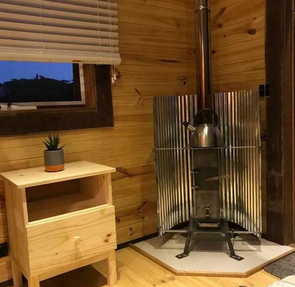 בית, חדר שינה 1, Hilltop Tiny House By Tiny Away