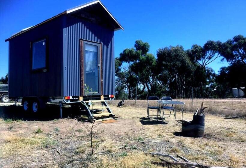 בית, חדר שינה 1, Hilltop Tiny House By Tiny Away