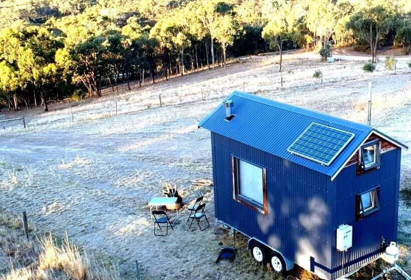 בית, חדר שינה 1, Hilltop Tiny House By Tiny Away