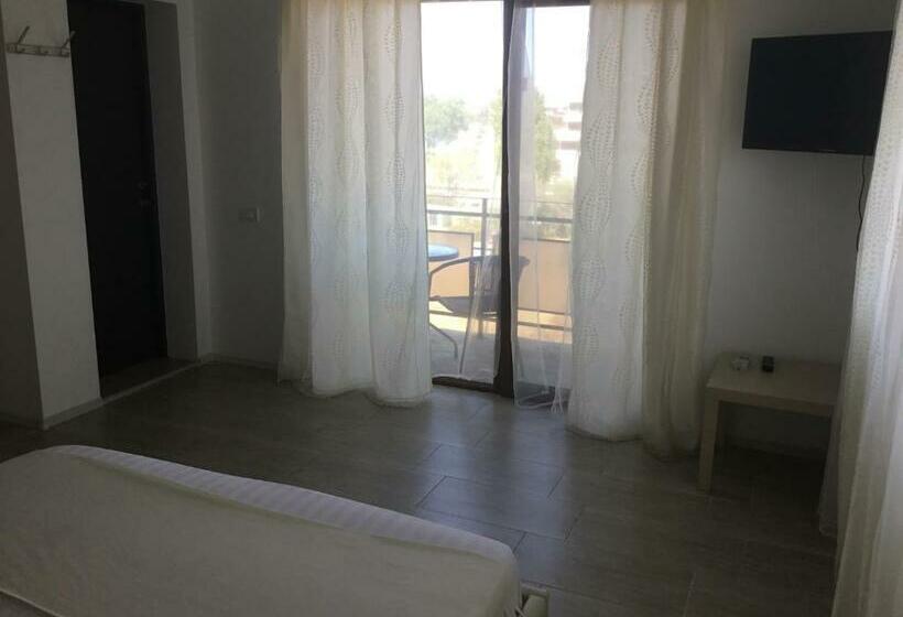 Cameră Standard cu Balcon, Casa Lacul Sarat
