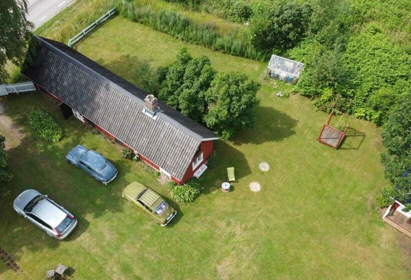 标准间, Swedish Idyll