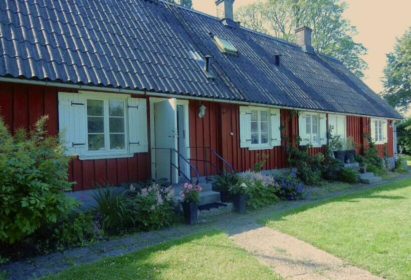 חדר סטנדרט, Swedish Idyll