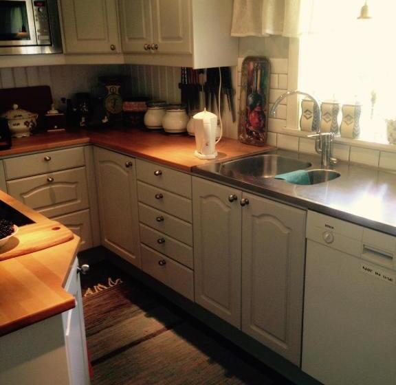 חדר סטנדרט, Swedish Idyll