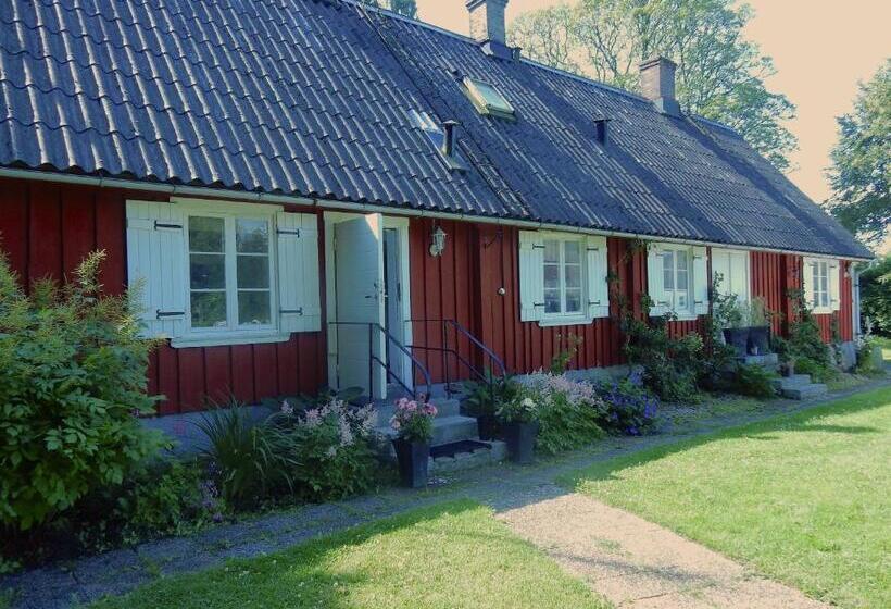 标准单人间共用浴室, Swedish Idyll